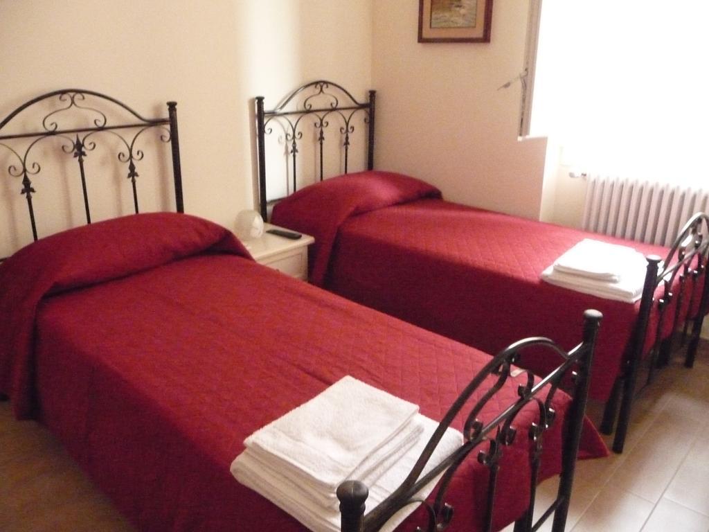 Bed and Breakfast Le Due Nicchie Матера Номер фото