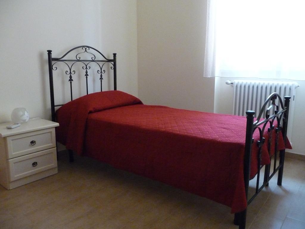 Bed and Breakfast Le Due Nicchie Матера Номер фото