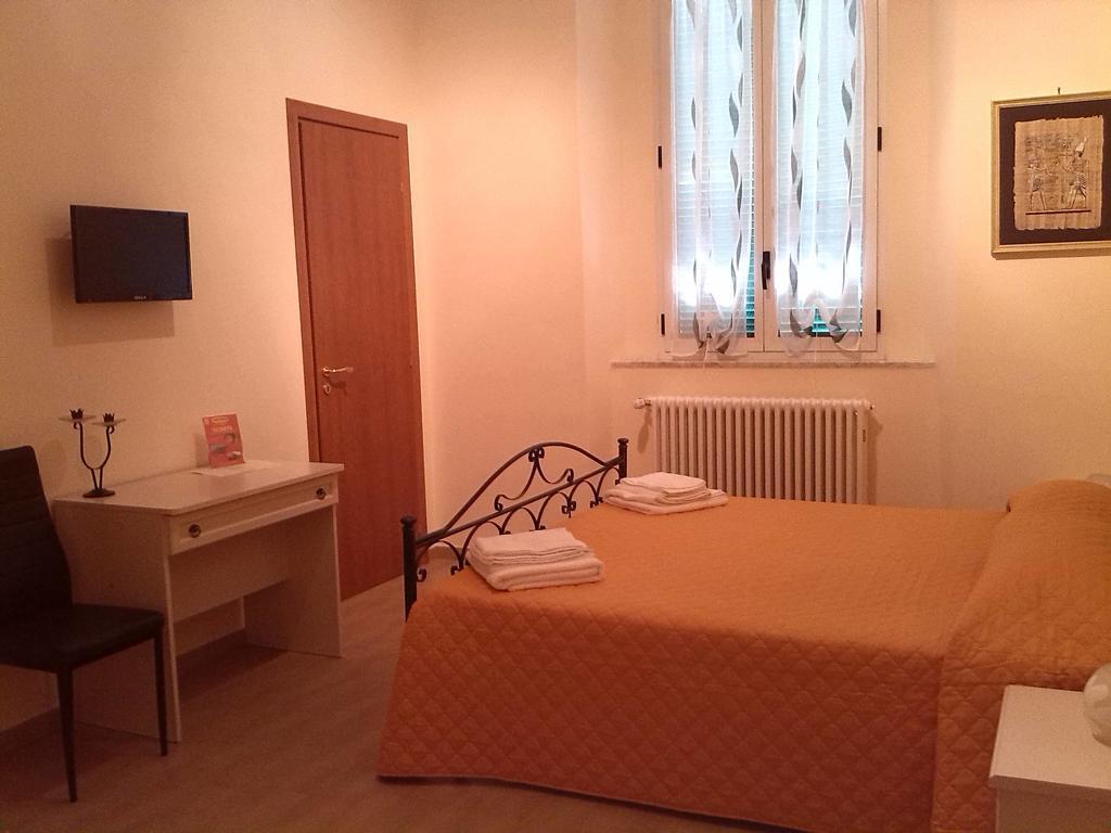 Bed and Breakfast Le Due Nicchie Матера Номер фото